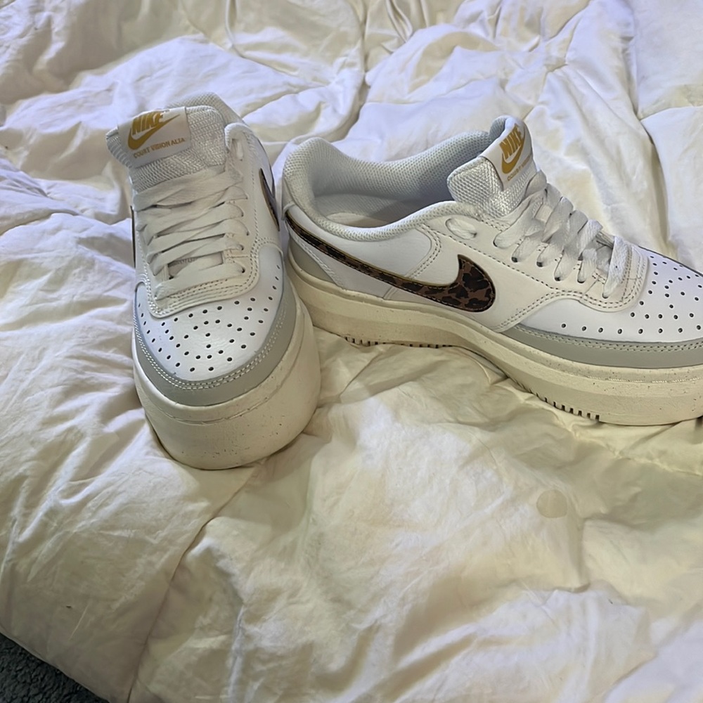 Court Vision Alta Platform Nike Sneakers